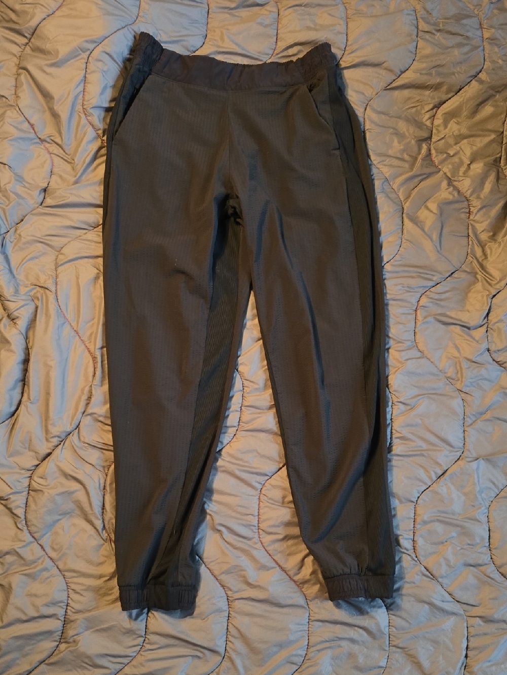 Athleta Black Textures Brooklyn Jogger- 6